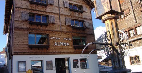 Familienhotel Alpina Бріґельс Екстер'єр фото